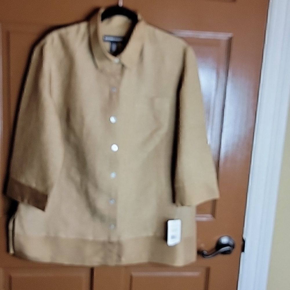 Norton McNaughton-Linen/Rayon tan colored shirt with 3/4 sleeves. L. NWT. - Picture 12 of 12
